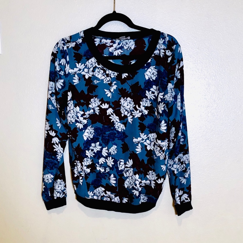 💕Ann Taylor Floral Print Pullover Long Sleeve💕